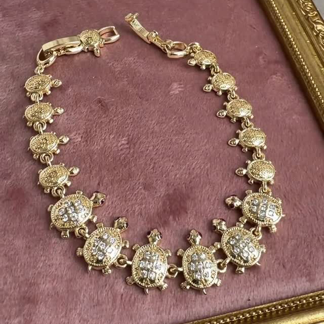 Byzylyk Golden Turtles