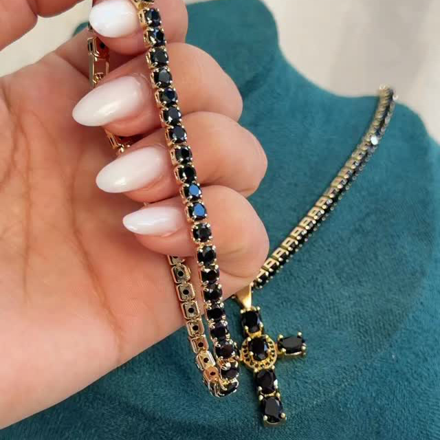 Set Black Crystal - Varëse Kryq & Byzylyk